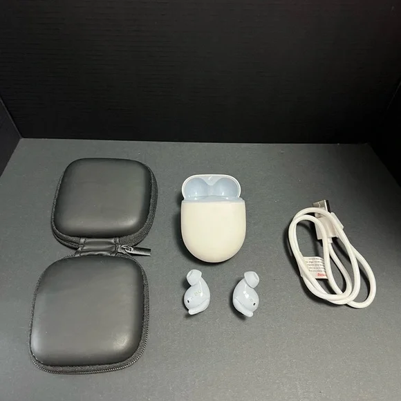 White Wireless google pixel series A Earbuds with Case and Charger. - Picture 6 of 15